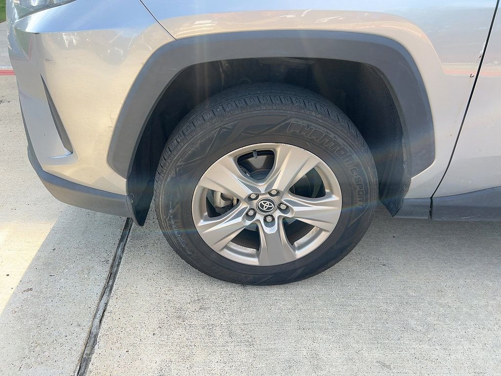 Used 2023 Toyota RAV4 XLE FWD image 8