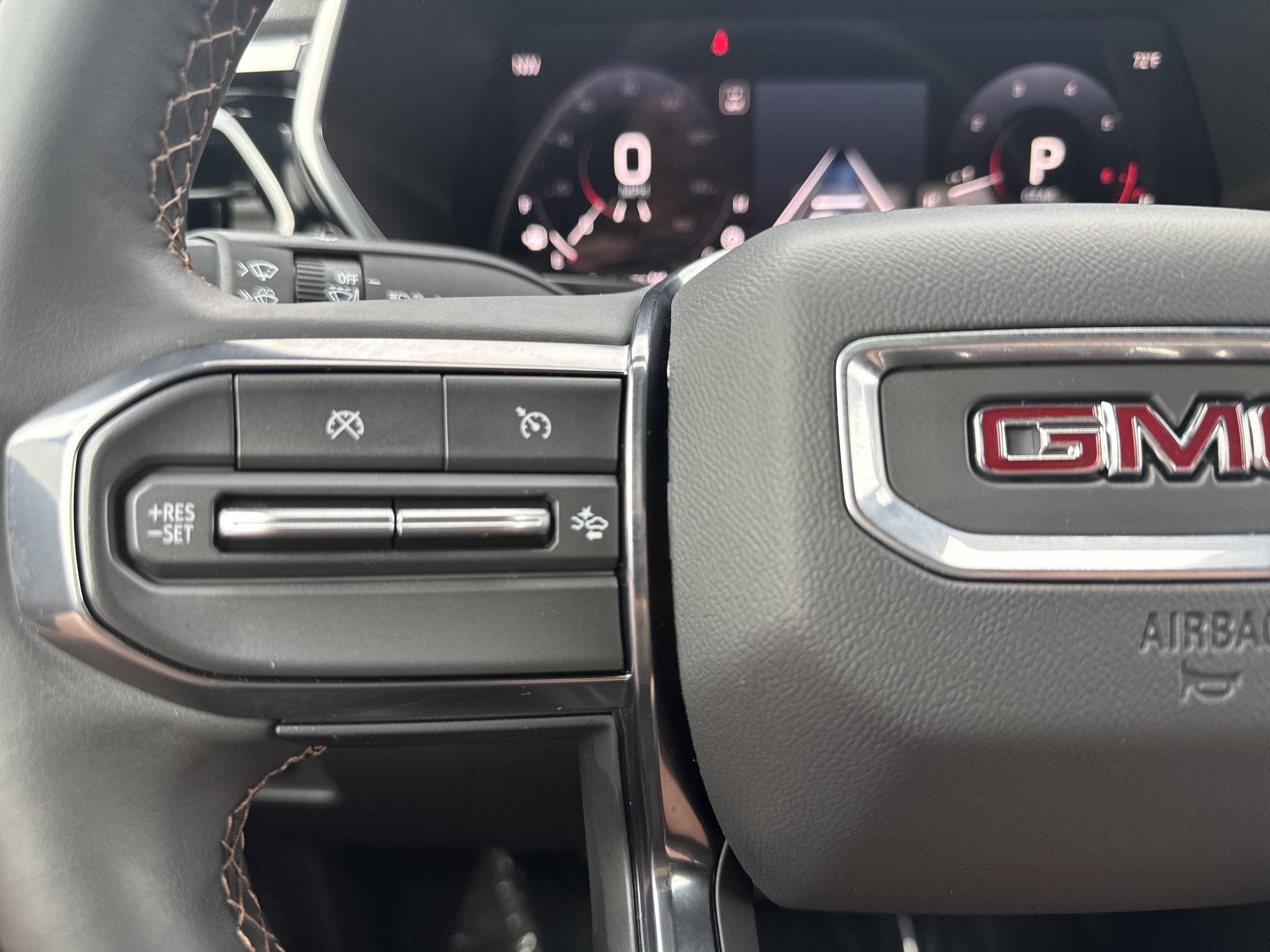 Used 2024 GMC Canyon AT4 w/ Technology Package AWD/4WD image 25