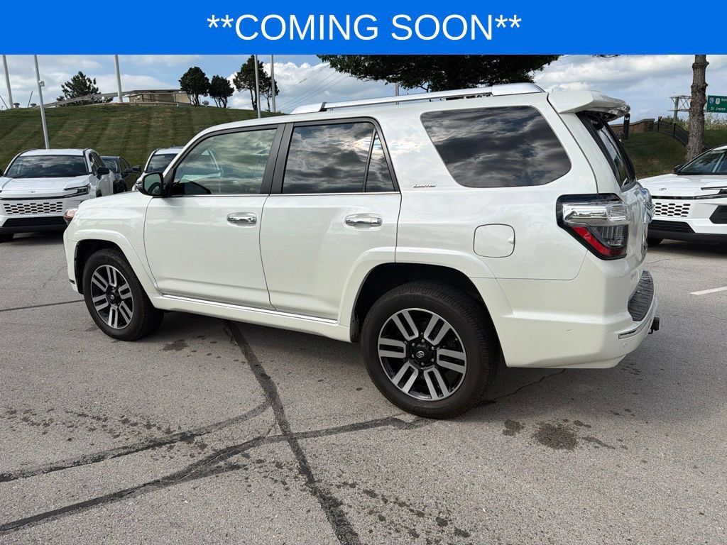Used 2019 Toyota 4Runner Limited AWD/4WD image 10