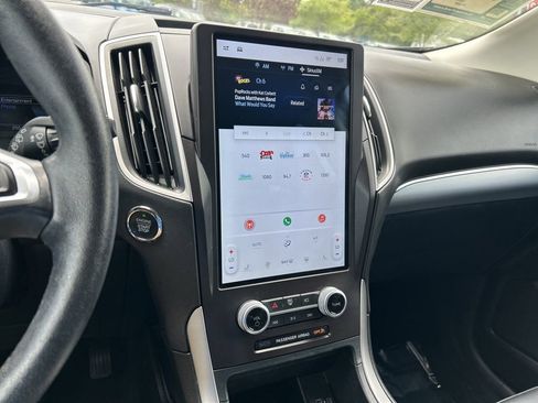 Used 2021 Ford Edge SEL w/ Convenience Package image 30