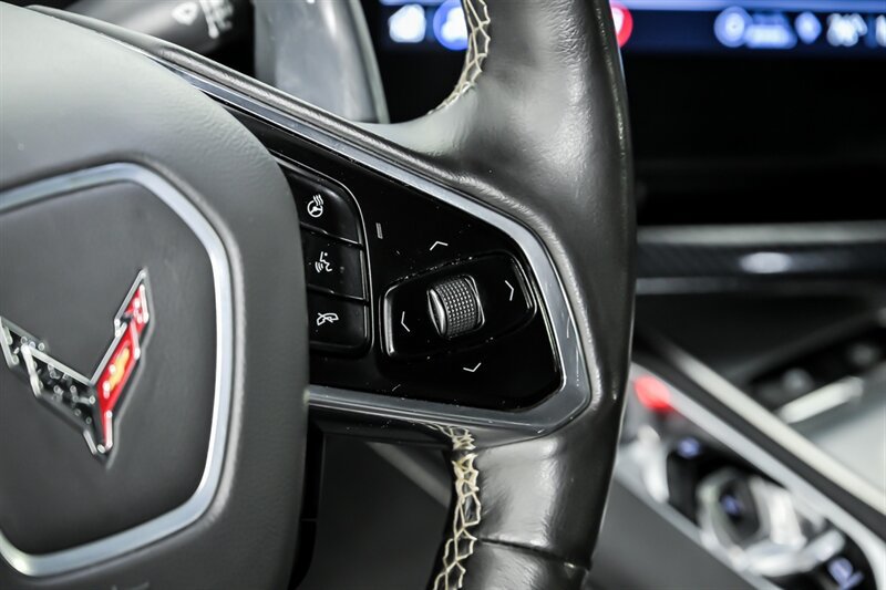 Used 2021 Chevrolet Corvette Stingray Preferred Cpe w/ Z51 Performance Package RWD image 22