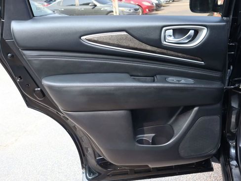 Used 2013 INFINITI JX35 AWD w/ Premium Pkg image 10