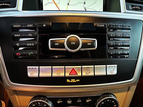Used 2015 Mercedes-Benz ML 350 4MATIC image 23