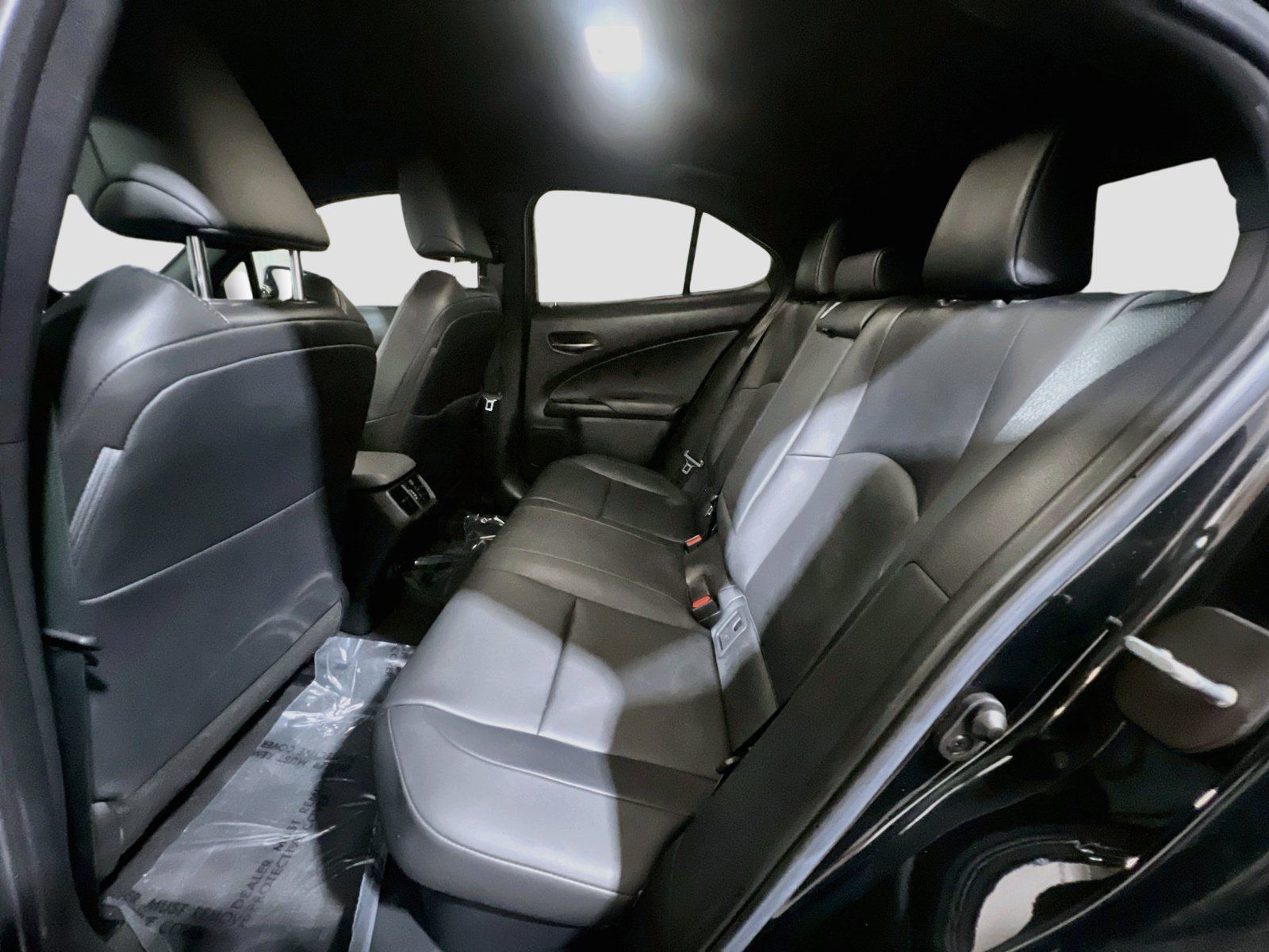 Used 2023 Lexus UX 250h AWD image 16