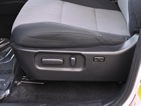 Used 2021 Toyota Tacoma TRD Off-Road w/ Technology Package image 26