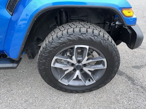 Used 2024 Jeep Wrangler Unlimited w/ Convenience Group image 10