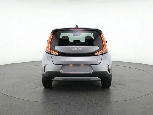 Used 2025 Kia Soul LX w/ LX Technology Package image 7