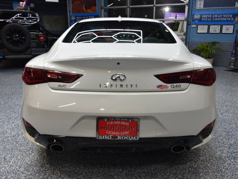 Used 2017 INFINITI Q60 2.0t image 7