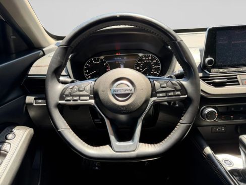 Used 2020 Nissan Altima 2.5 SR FWD image 22