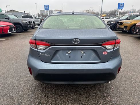 Used 2023 Toyota Corolla LE image 6