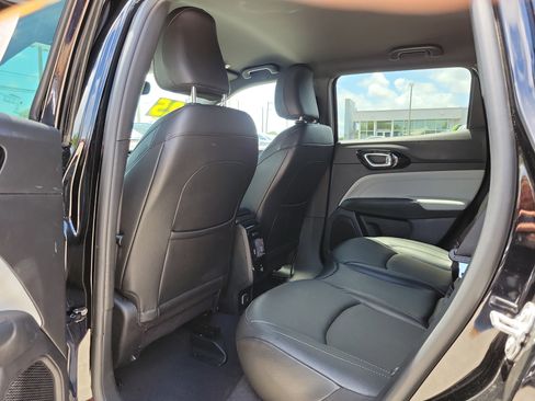 Used 2025 Jeep Compass Limited w/ Elite Group AWD/4WD image 10