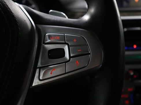 Used 2019 BMW 750i xDrive XI image 19