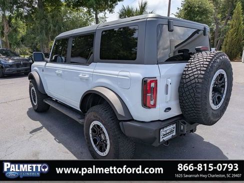 Used 2022 Ford Bronco Outer Banks w/ Sasquatch Package AWD/4WD image 5