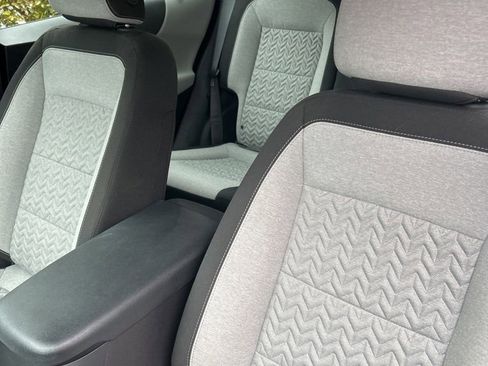 Certified 2024 Chevrolet Equinox LS image 26