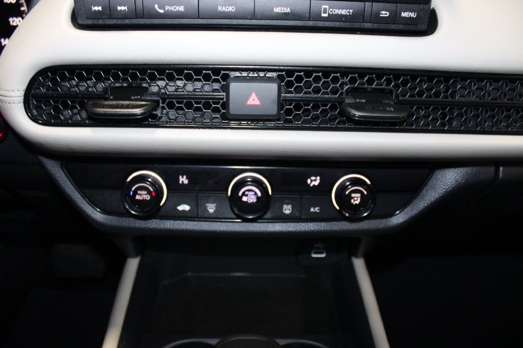 Used 2025 Honda HR-V LX image 15