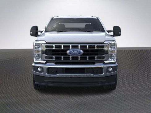 New 2026 Ford F250 XLT w/ FX4 Off-Road Package image 6