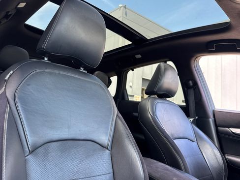 Used 2019 INFINITI QX50 Essential w/ Sensory Package image 21