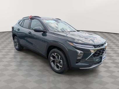 New 2026 Chevrolet Trax LT w/ Sunroof Package