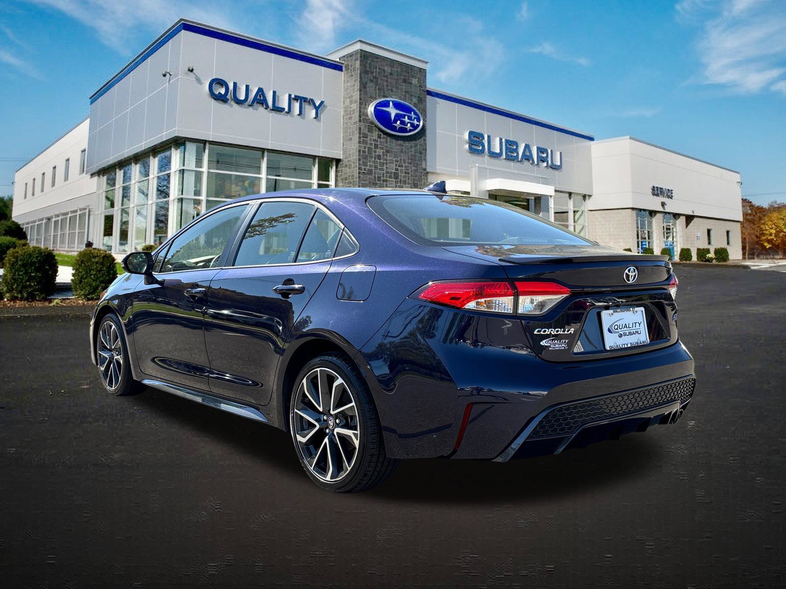 Used 2022 Toyota Corolla SE w/ SE Premium Package FWD image 2