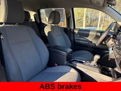 Used 2022 Toyota Tacoma SR image 27