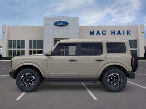 New 2026 Ford Bronco Outer Banks AWD/4WD image 3