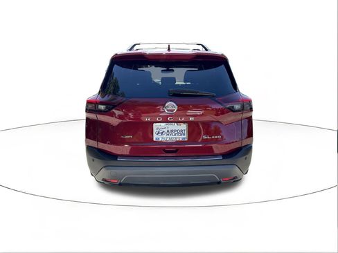 Used 2021 Nissan Rogue SL w/ Premium Package image 4