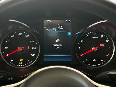 Used 2022 Mercedes-Benz GLC 300 image 23