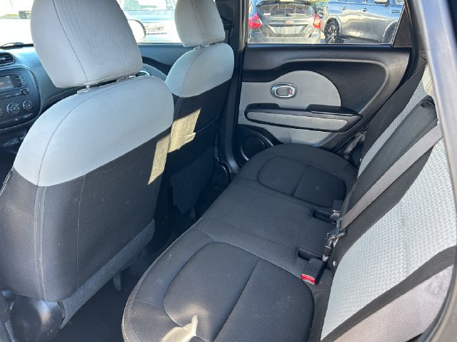 Used 2016 Kia Soul + FWD image 26