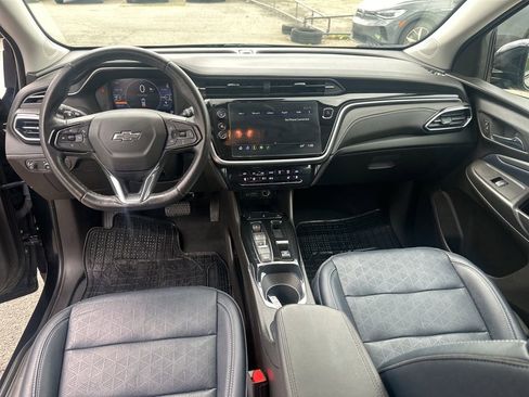 Used 2023 Chevrolet Bolt EUV LT w/ Convenience Package FWD image 24