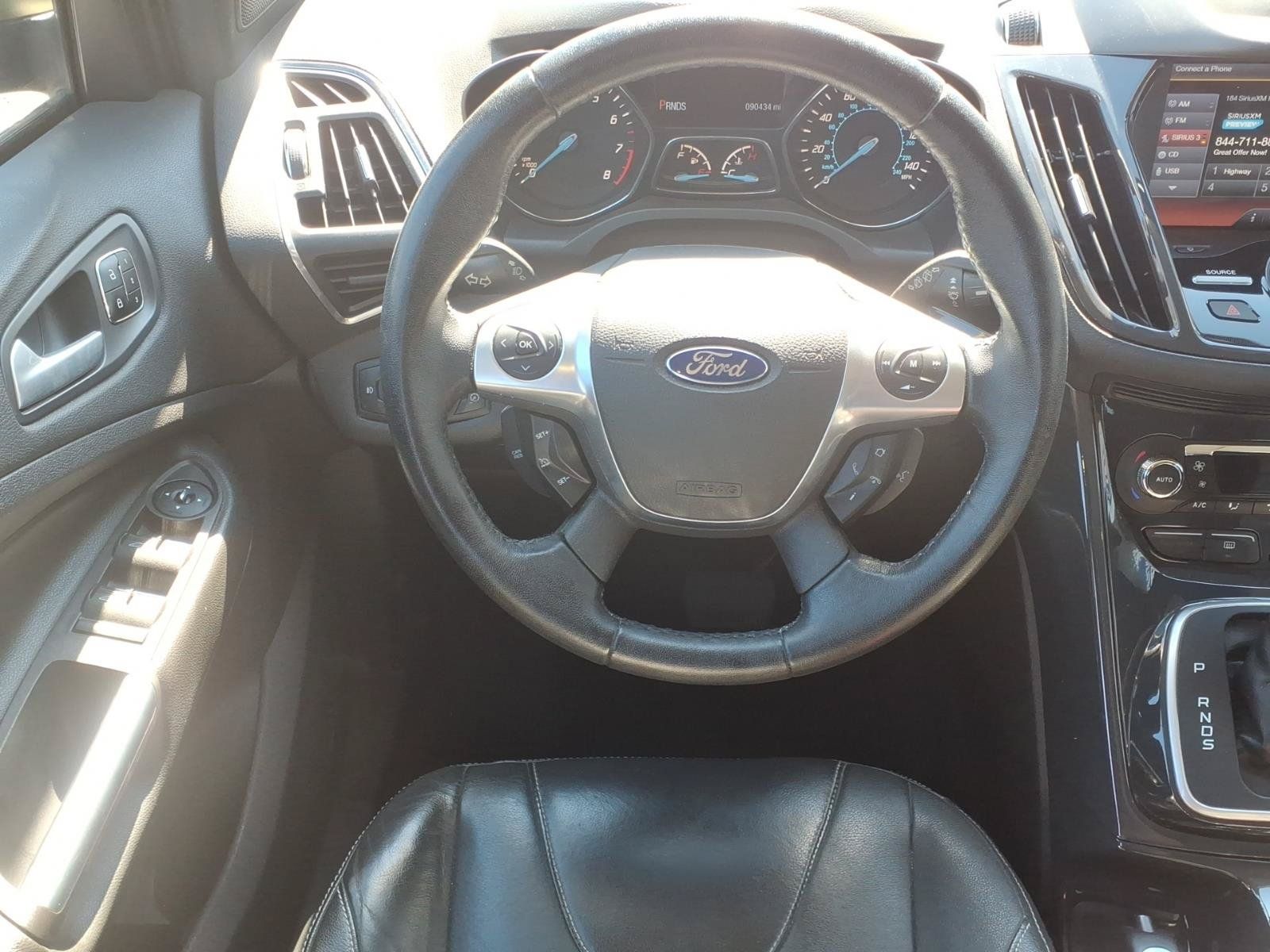 Used 2013 Ford Escape Titanium w/ Parking Technology Pkg FWD image 5
