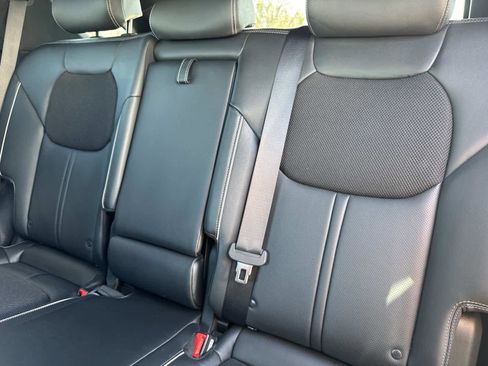 Used 2025 Genesis GV70 3.5T Sport image 14