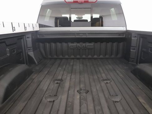 Used 2025 GMC Sierra 2500 Denali image 32