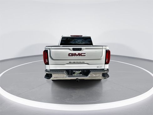 New 2026 GMC Sierra 1500 SLT image 7