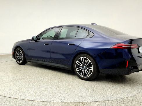 Used 2024 BMW 530i w/ M Sport Package RWD image 7