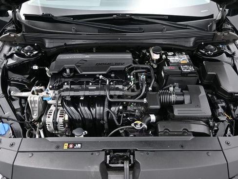 Used 2025 Kia K4 FWD image 11