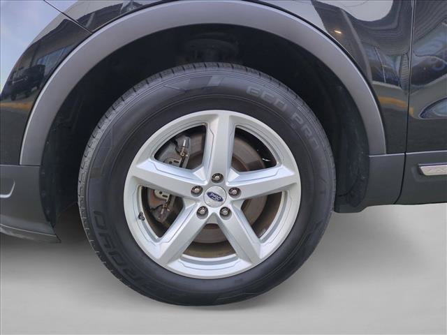 Used 2018 Ford Explorer XLT w/ Equipment Group 202A FWD image 23