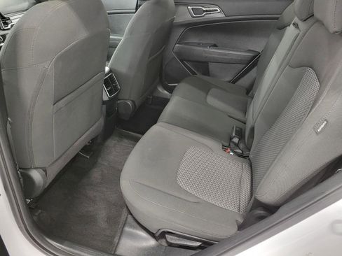 Used 2025 Kia Sportage LX image 21