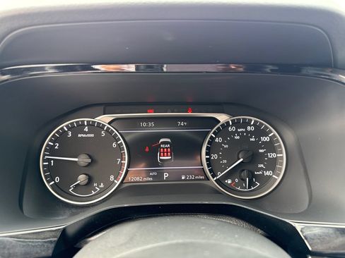 Used 2025 Nissan Pathfinder SL AWD/4WD image 15