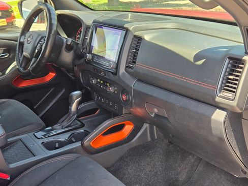 Used 2022 Nissan Frontier Pro-X RWD image 29