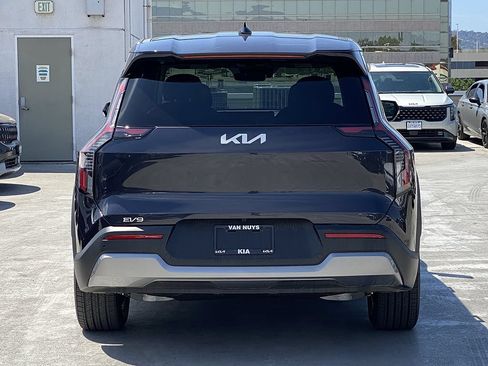 New 2026 Kia EV9 Light RWD image 5