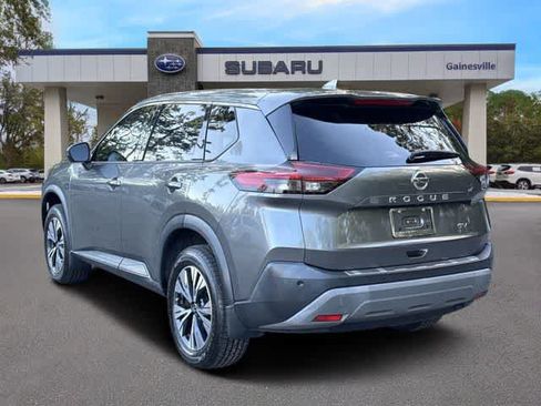 Used 2021 Nissan Rogue SV FWD image 4