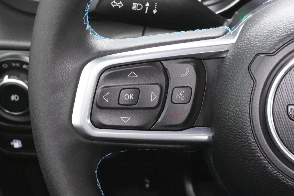 Used 2023 Jeep Wrangler Unlimited Rubicon 4xe AWD/4WD image 21