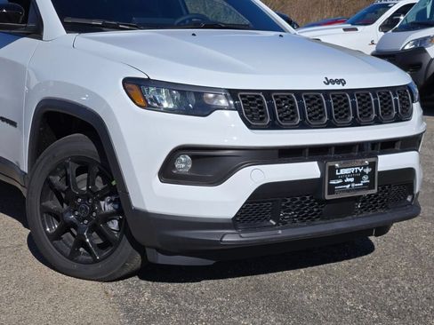 New 2026 Jeep Compass Latitude AWD/4WD image 2