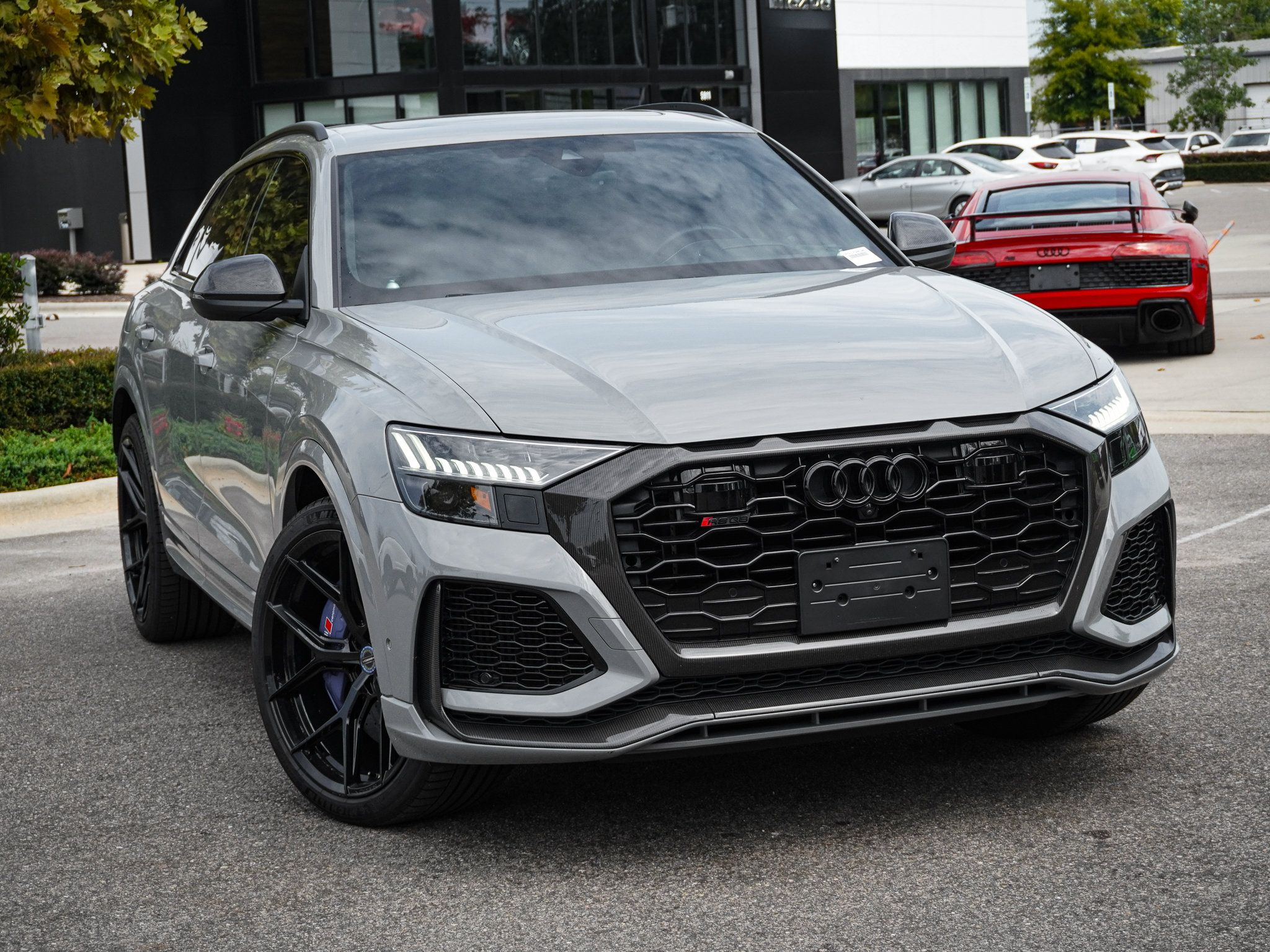 Used 2022 Audi RS Q8 AWD/4WD image 2