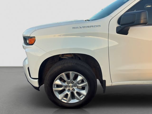 Used 2019 Chevrolet Silverado 1500 Custom w/ Custom Value Package AWD/4WD image 10