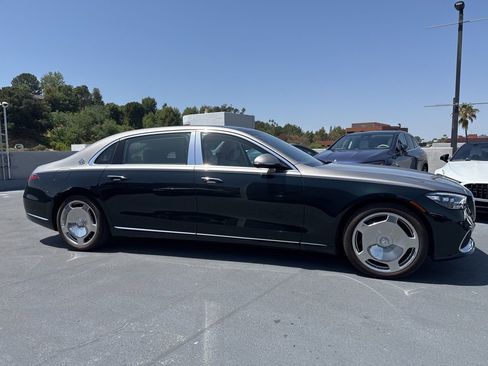 Used 2024 Mercedes-Benz Maybach S 580 4MATIC image 4