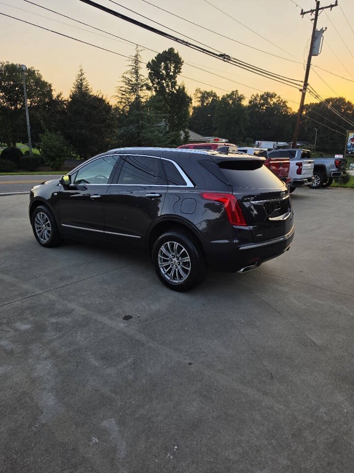 Used 2017 Cadillac XT5 Luxury w/ Driver Awareness Package AWD/4WD image 5
