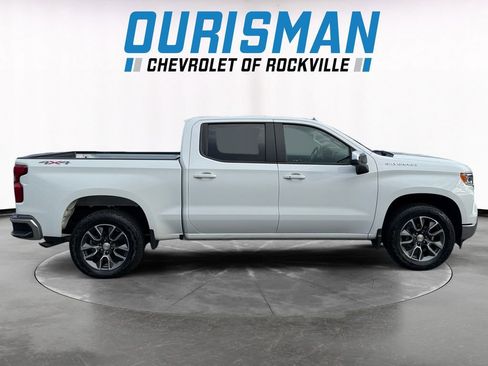 Used 2024 Chevrolet Silverado 1500 LT AWD/4WD image 7