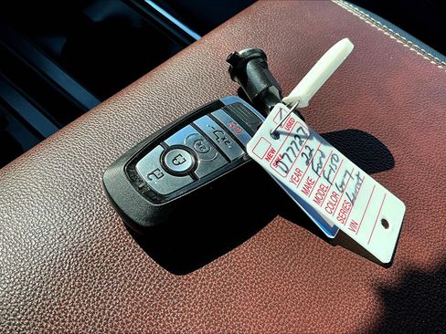 Used 2022 Ford F150 Lariat w/ Equipment Group 502A High image 12