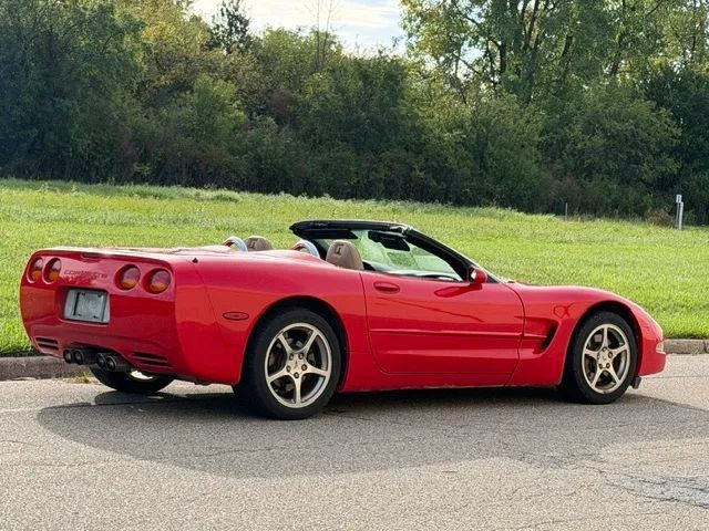Used 2002 Chevrolet Corvette Convertible w/ Preferred Equipment Group2 RWD image 10